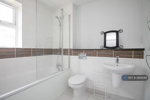 1 bedroom semi-detached house to rent, Hardy Mews, Uxbridge, UB8