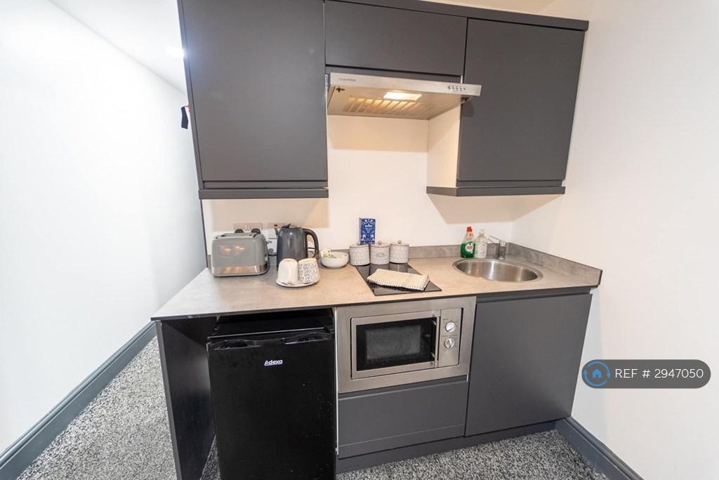 Apartment in Birmingham - View 5