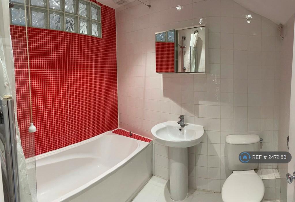 Apartment in Brighton, Brunswick - More