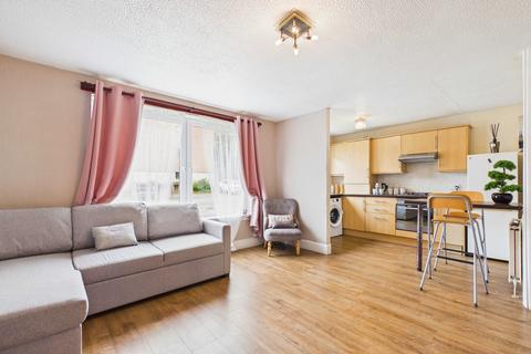2 bedroom ground floor flat for sale, 3/2 North Hillhousefield, Leith, Edinburgh, EH6 4HU