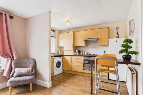 2 bedroom ground floor flat for sale, 3/2 North Hillhousefield, Leith, Edinburgh, EH6 4HU