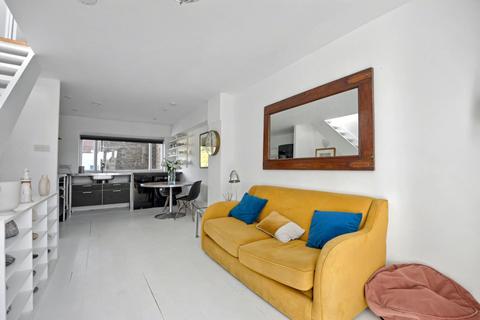 3 bedroom terraced house for sale, York Rise, Dartmouth Park, London NW5