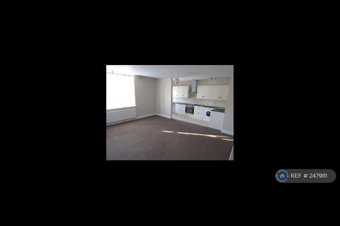 3 bedroom flat to rent, High St, Honiton, EX14