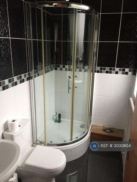 Apartment in Hendon - View 2