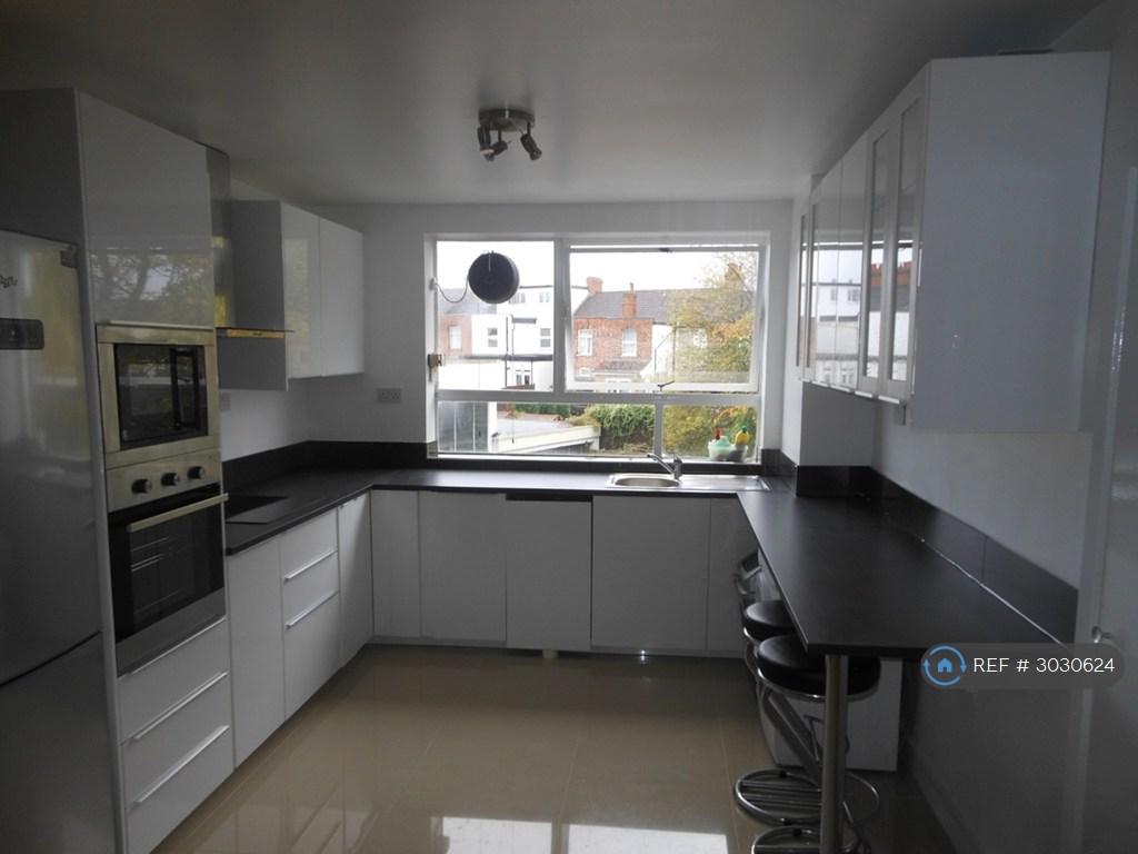 Apartment in Hendon - More
