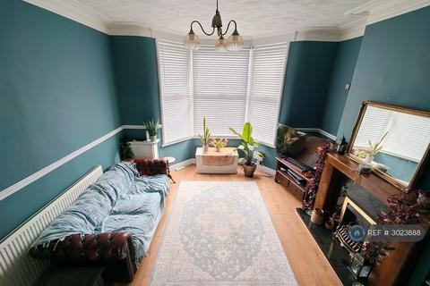 2 bedroom terraced house to rent, Bedford Road, Bootle, L20