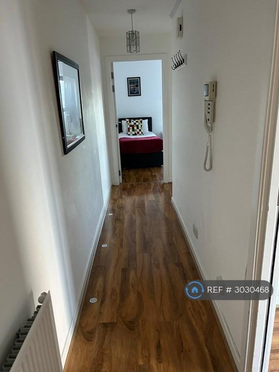 Apartment in Glasgow - View 3