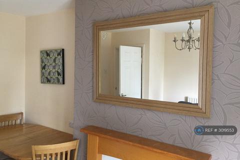 2 bedroom maisonette to rent, Cummings Street, Stoke-On-Trent, ST4