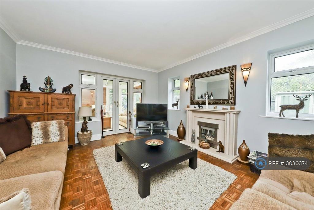 House in Ickenham, Uxbridge - View 2