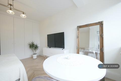 undefined, Darling Row, London, E1