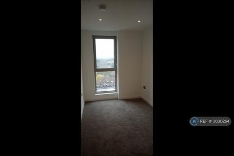 3 bedroom flat to rent, Orla Lodge, Harrow, HA1