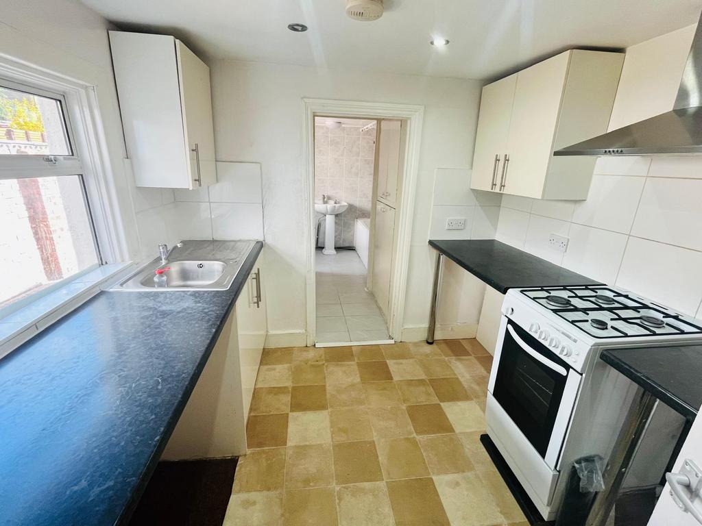 House in London - View 5