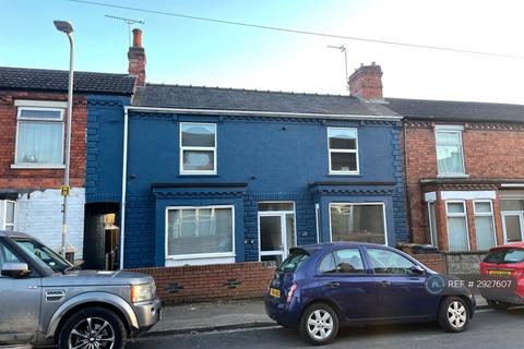 4 bedroom terraced house to rent, Winn St, Lincoln, LN2