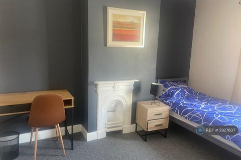 4 bedroom terraced house to rent, Winn St, Lincoln, LN2
