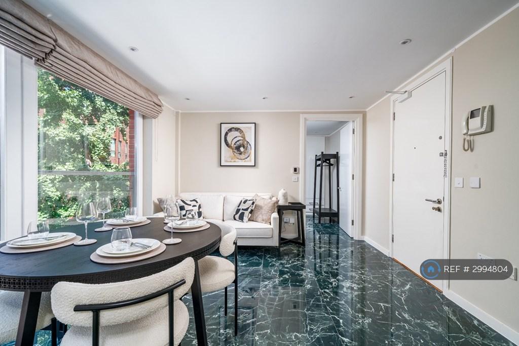 Apartment in London - View 3