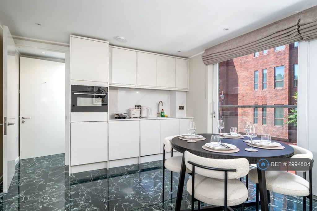 Apartment in London - View 5