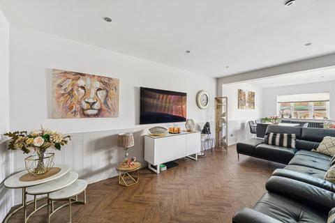 3 bedroom semi-detached house for sale, Grafton Road, Worcester Park KT4