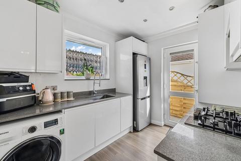 3 bedroom semi-detached house for sale, Grafton Road, Worcester Park KT4