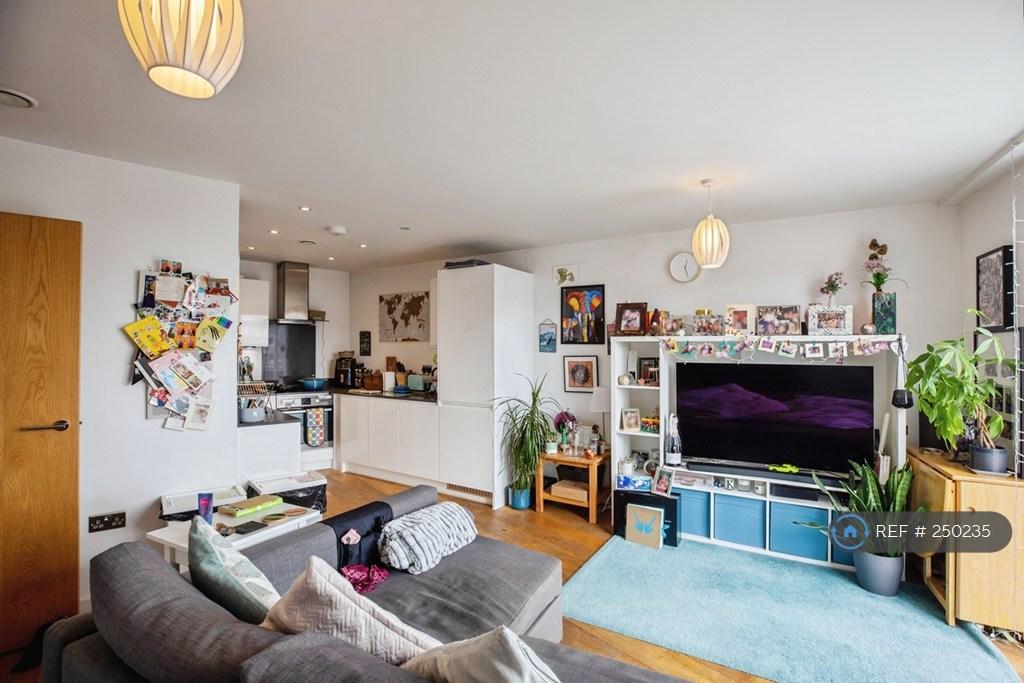 Apartment in London - View 5