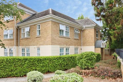 Hurworth Avenue, Langley