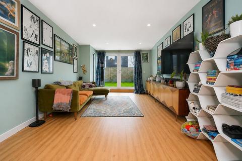 2 bedroom flat for sale, Andre Street, Hackney, E8