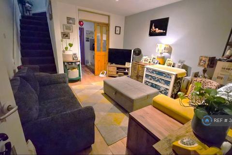 1 bedroom terraced house to rent, Copthorne Mews, London, UB3