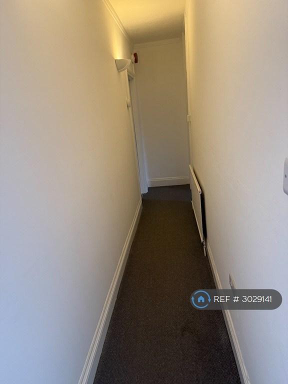 Apartment in Bristol, Spike Island - View 5