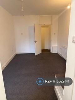 Apartment in Bristol, Spike Island - More