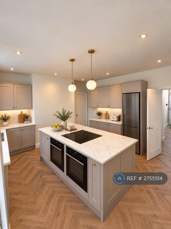 House in Leeds, Howlett Cross - View 2