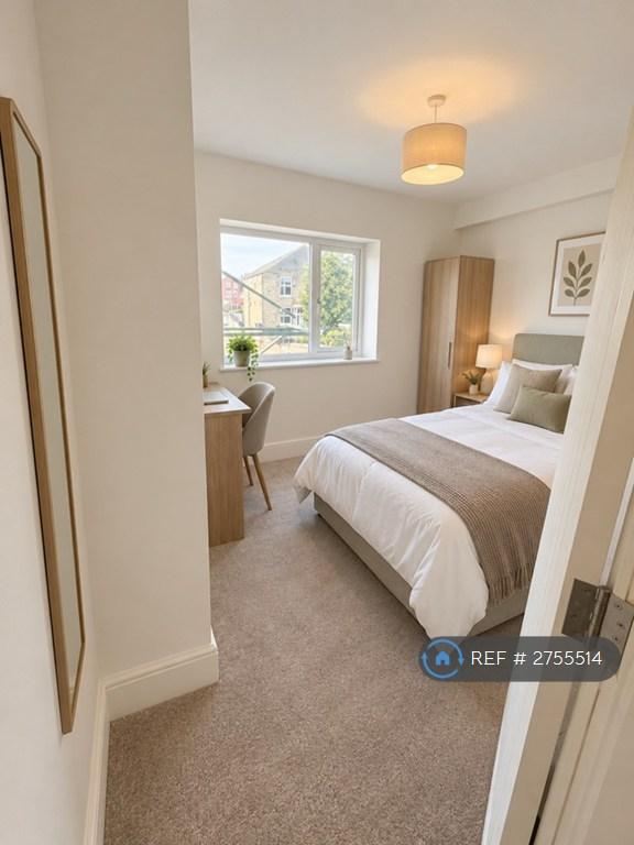 House in Leeds, Howlett Cross - View 3