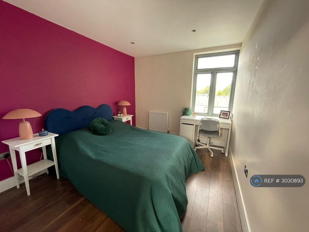 Apartment in London - View 3