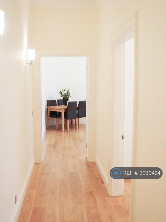 Apartment in London - View 3