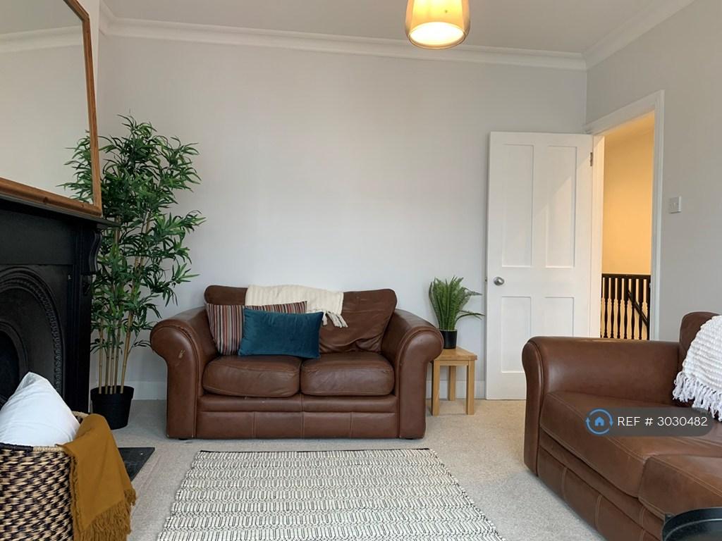 Apartment in London - View 2