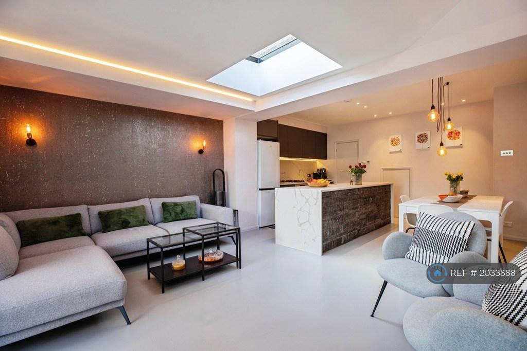 House in London - View 4