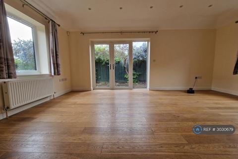 4 bedroom bungalow to rent, Cambridge, Cambridge, CB4