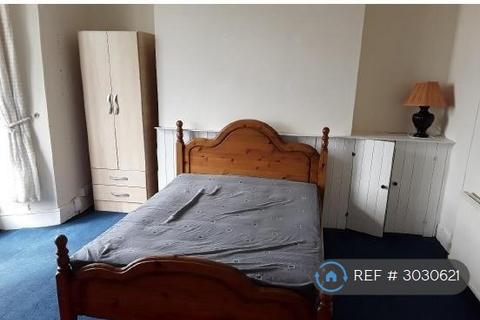1 bedroom in a house share to rent, Rosehill Terrace, Swansea, SA1