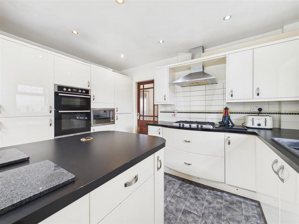 House in Dronfield - View 5