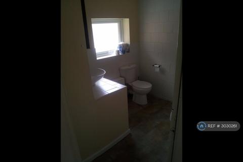 3 bedroom end of terrace house to rent, Ida Road, Walsall, WS2