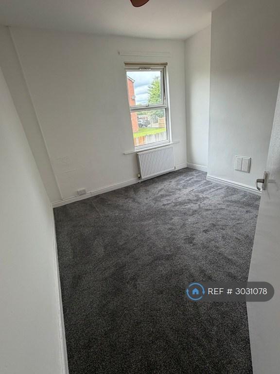 House in Salford, Greater Manchester - View 4