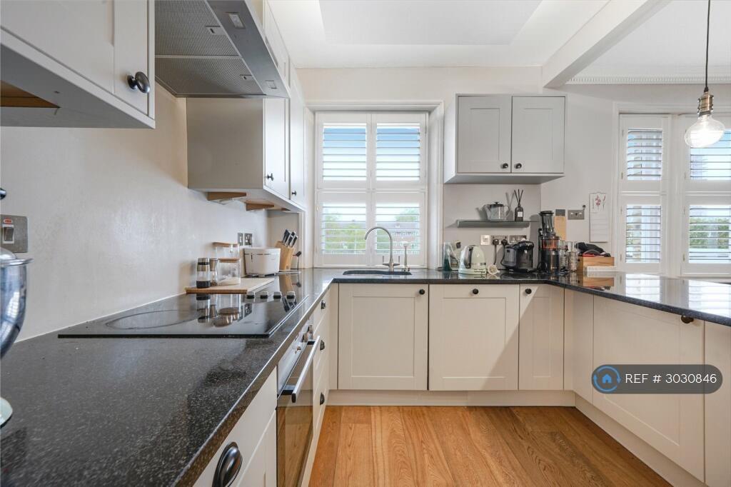 Apartment in London - View 5