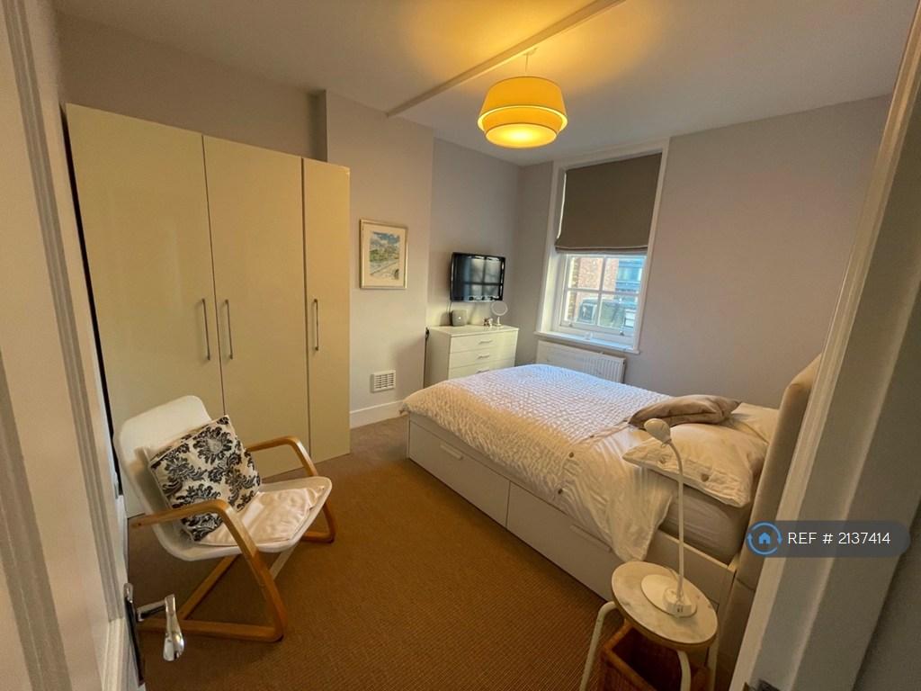 Apartment in London - View 5
