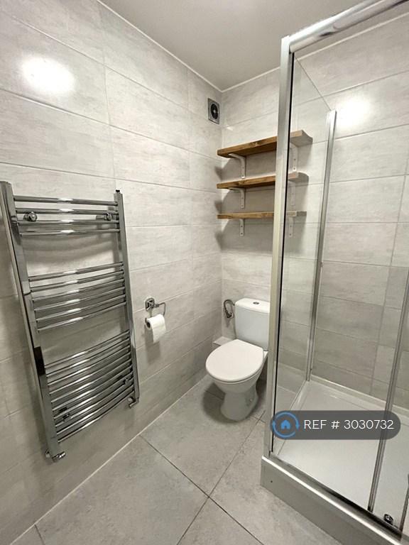 House in London - View 4