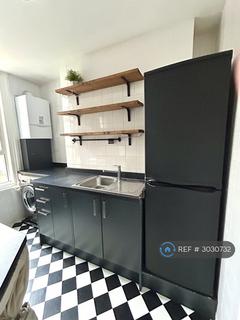 2 bedroom terraced house to rent, Arlingford Road, London, SW2