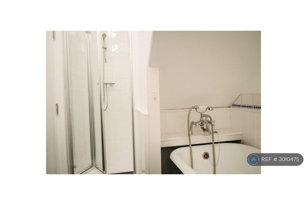 Apartment in London - View 3