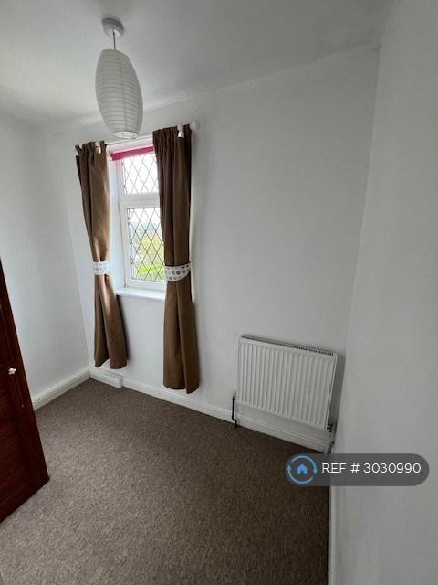 House in Dronfield - More