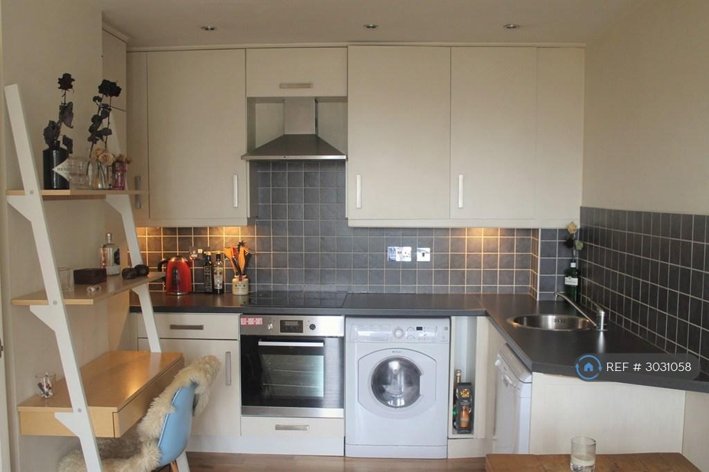 Apartment in London - View 3