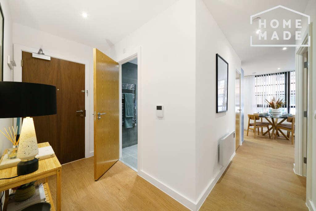 Apartment in Birmingham, West Midlands - More