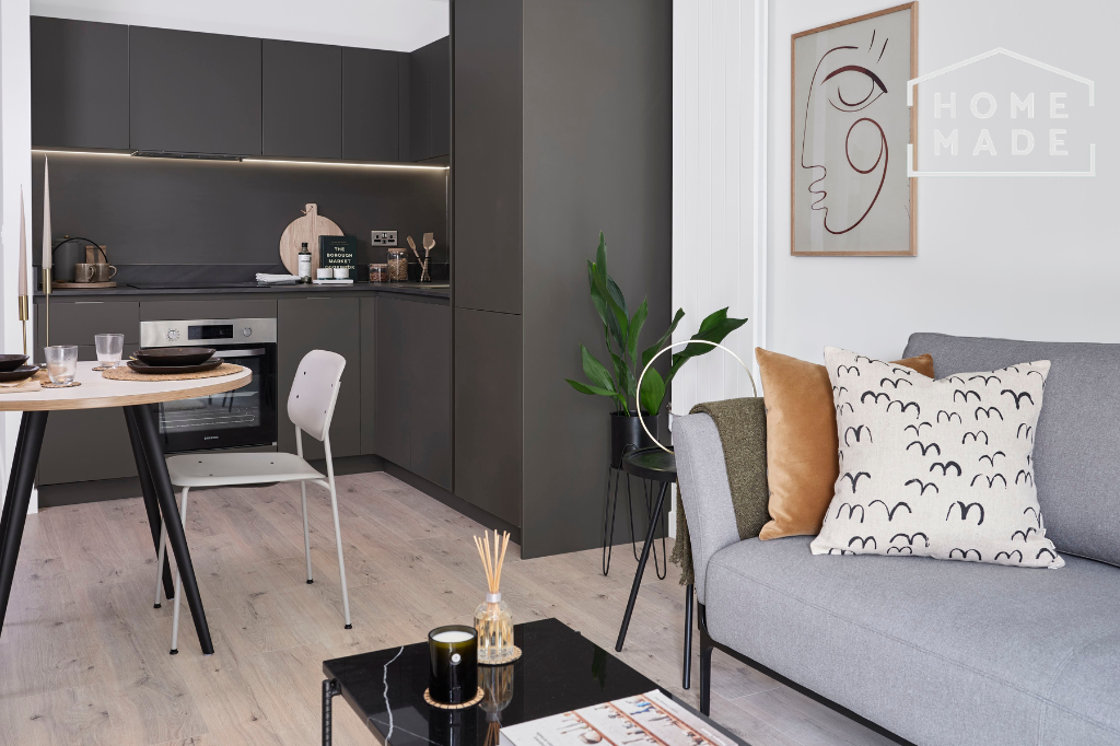 Apartment in London - View 5