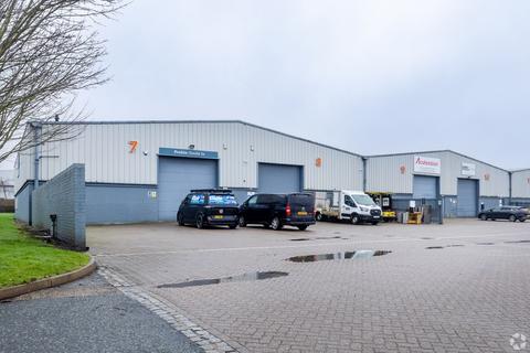 Warehouse to rent, Hortonwood 33 Telford TF1 7EX