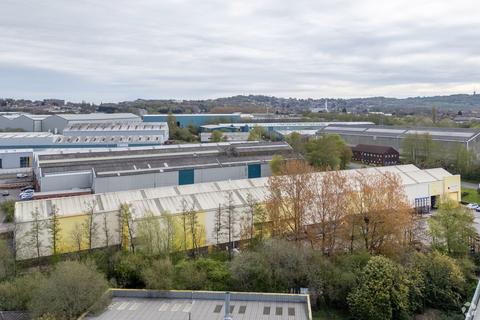 Warehouse to rent, Peartree Ln Dudley DY2 0XW